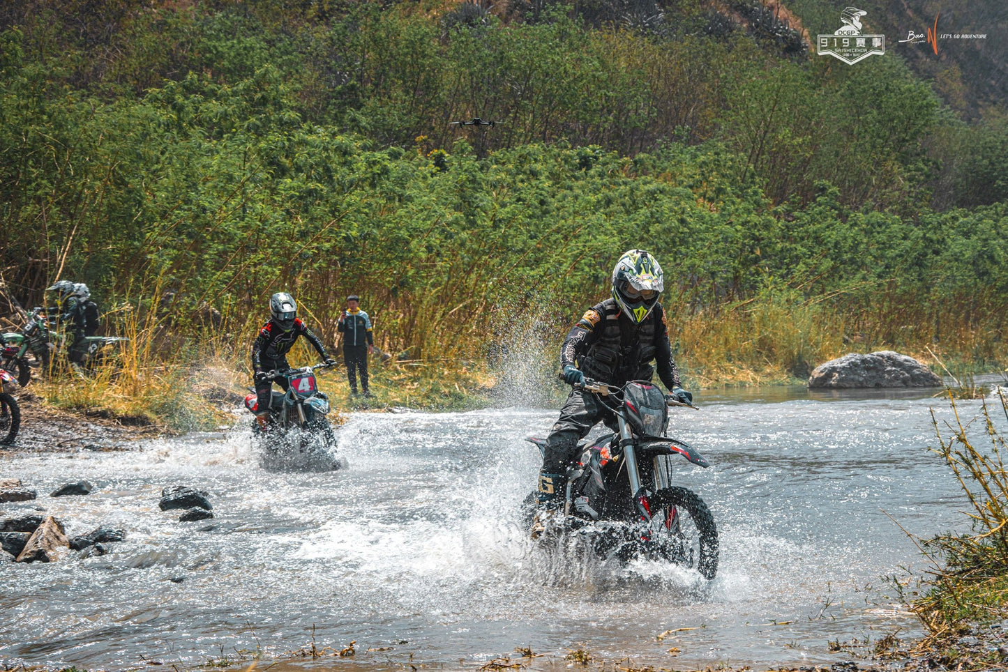 MotoTec Venom 72V 12000W Electric Dirt Bike — 77 MPH High Performance