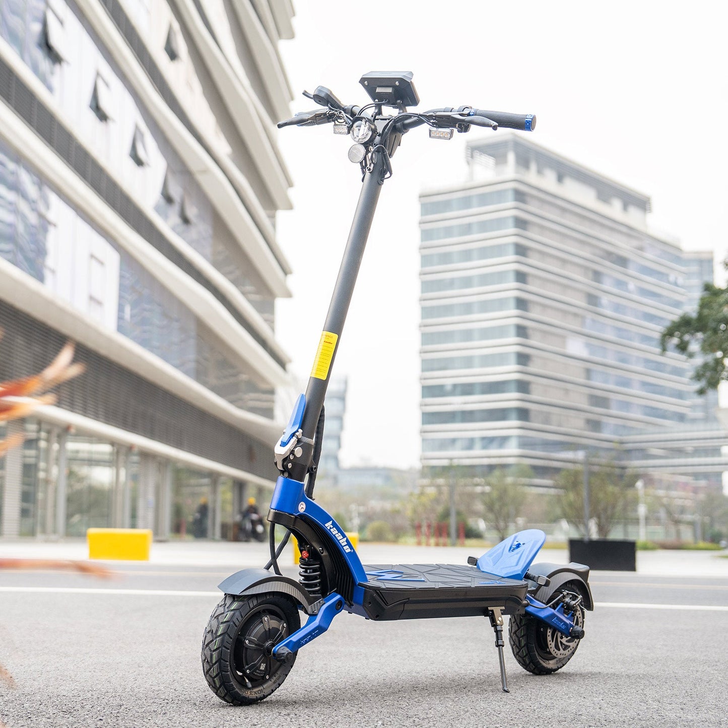 Kaabo Mantis X Plus | Dual Motor Performance Electric Scooter
